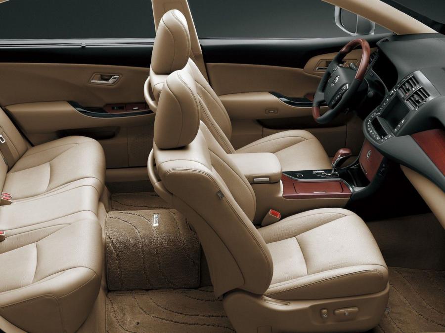  Toyota Crown Royal Saloon VIP 2009 года  (CN) (фото 8 из 9)